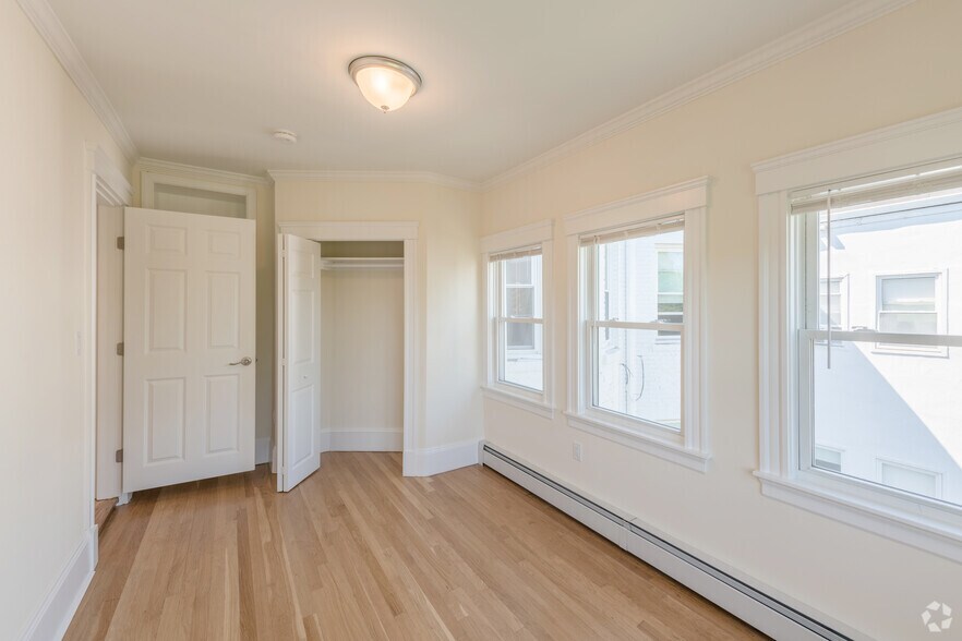More Photos Of 1223 Beacon St, Brookline Apartments For Lease