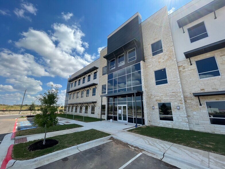 More Photos Of 220 Opportunity Blvd, San Marcos Medical For Lease