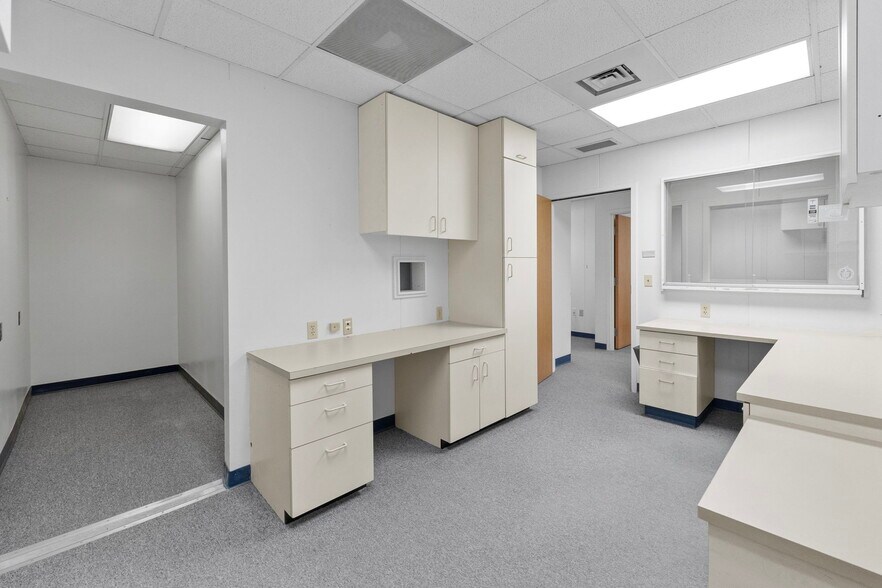 More Photos Of 1730 Amherst St, Winchester Medical For Sale