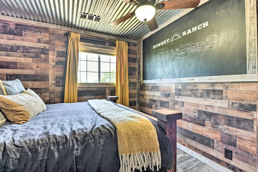 More Photos Of 3112 Sunset School Rd, Sunset Land For Sale