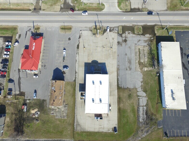 More Photos Of 1007 Bus Hwy 60 hwy, Dexter Freestanding For Sale