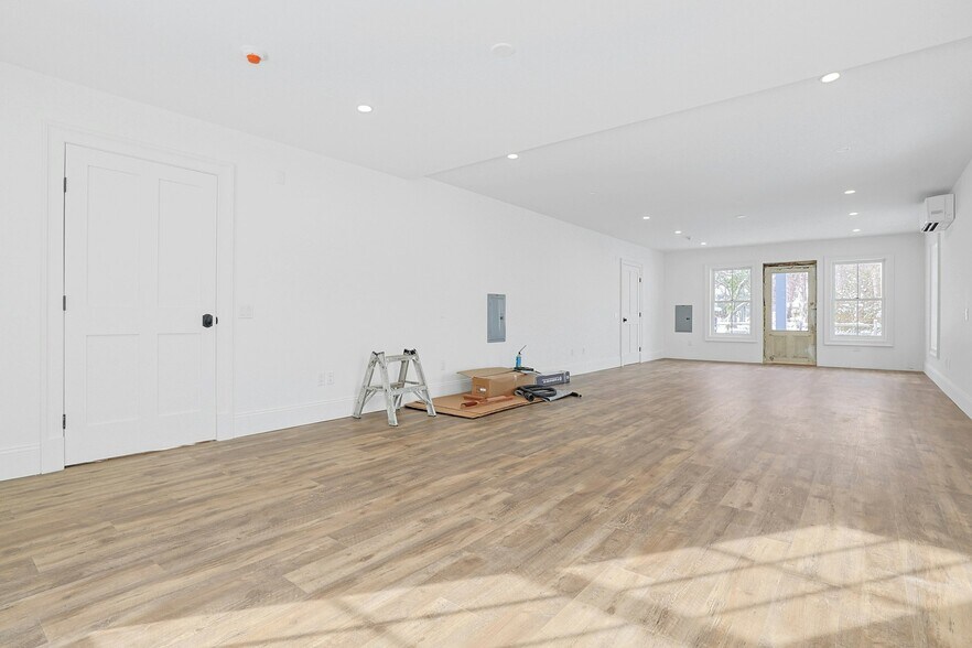 More Photos Of 77 Main St, Tappan Loft Creative Space For Lease