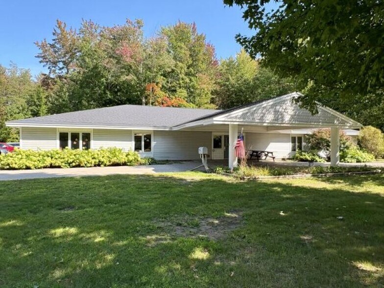 Primary Photo Of 615 Beardsley St, Boyne City Office For Sale