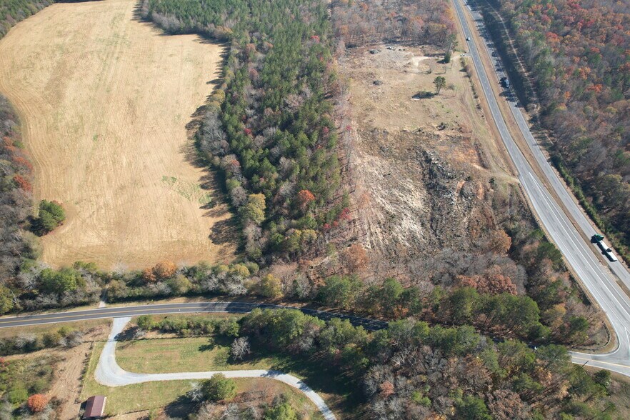 More Photos Of 4143 Highway 411, Kingston Land For Lease
