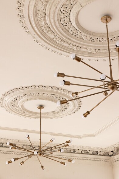 More Photos Of 401-403 Scott Blvd, Covington Storefront Retail Residential For Lease