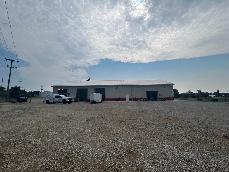 More Photos Of 23367 US 23, Circleville Industrial For Lease