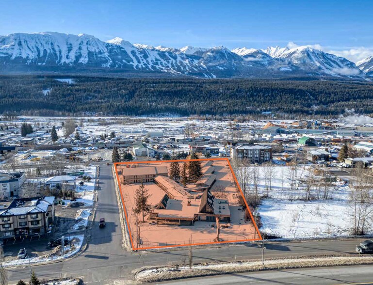 More Photos Of 1105 Trans Canada Hwy W, Golden Land For Sale
