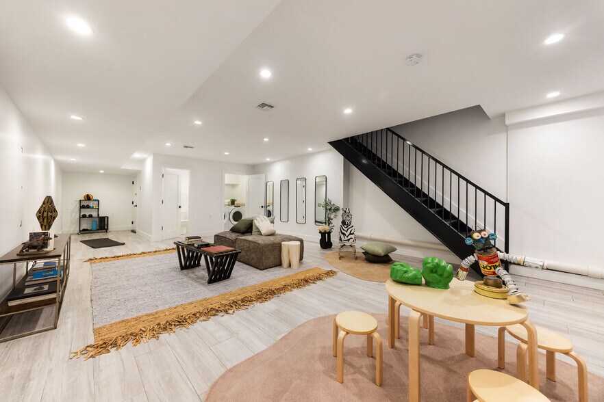 More Photos Of 393 Rogers Ave, Brooklyn Apartments For Sale