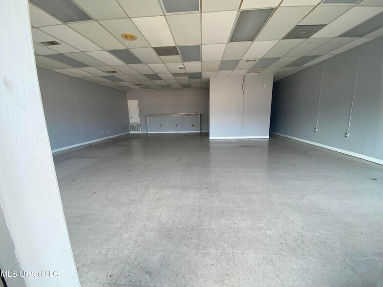 More Photos Of 12100 Highway 49, Gulfport Storefront For Lease