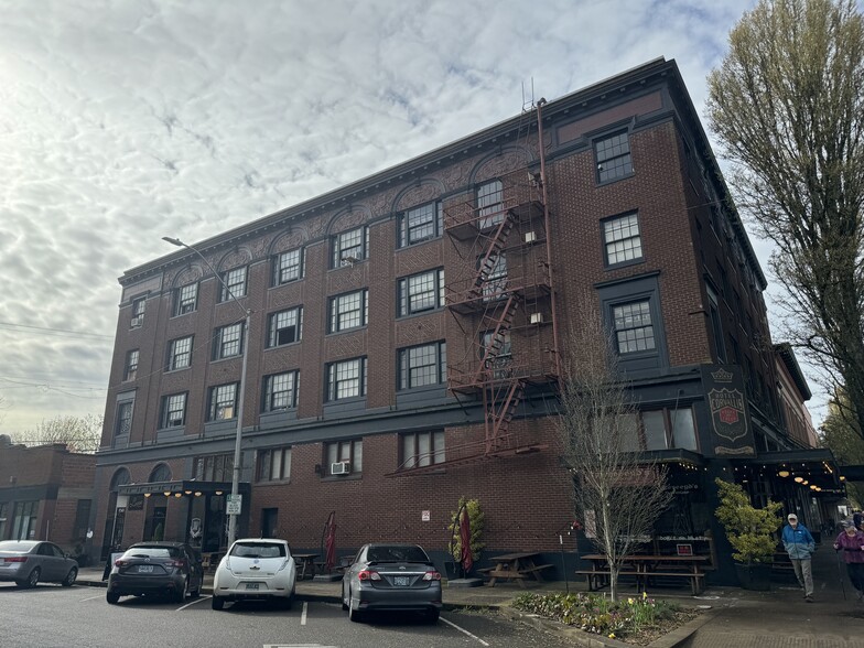 Primary Photo Of 150 SW Madison Ave, Corvallis Apartments For Sale