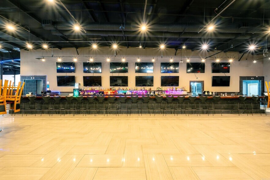 More Photos Of 8624 I 30, Little Rock Restaurant For Sale