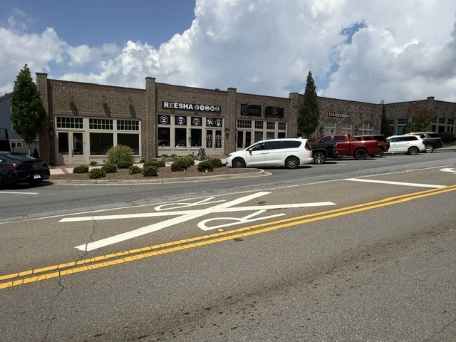 More Photos Of 9236 Main St, Woodstock Office Residential For Lease