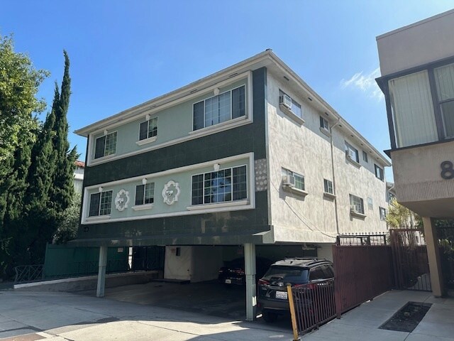 More Photos Of 8436 Blackburn Ave, Los Angeles Apartments For Sale