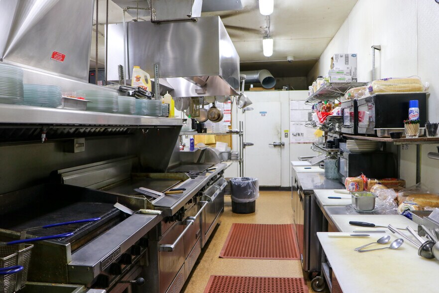 More Photos Of 710 S Columbia Ave, Connell Restaurant For Sale