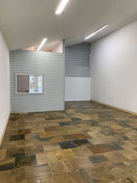 More Photos Of 4531 Pouli Rd, Kapaa Storefront Retail Office For Lease