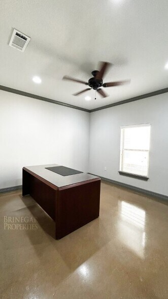 More Photos Of 2851 Joe Dimaggio Blvd, Round Rock Medical For Sale