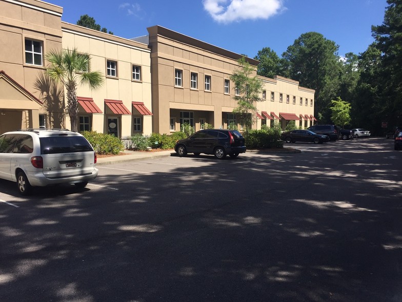 More Photos Of 2612 Larch Ln, Mount Pleasant Flex For Lease