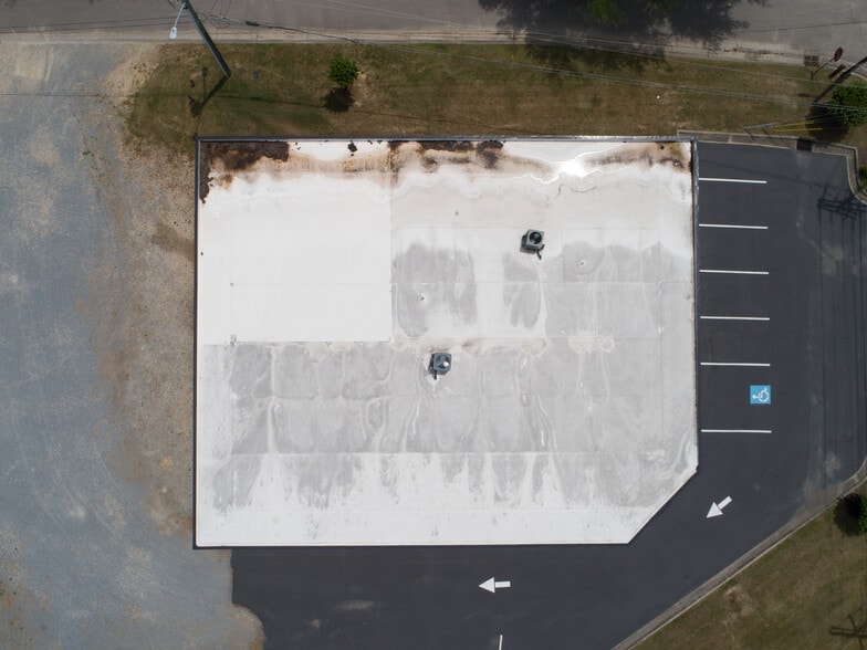 More Photos Of 1409 Clinton Rd, Fayetteville Storefront Retail Office For Lease