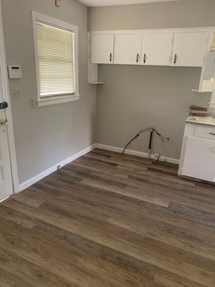 More Photos Of 1924 Warm Springs Rd, Columbus Medical For Sale