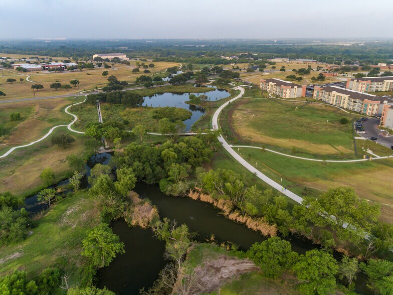 More Photos Of 8225 Dave Erwin Dr, San Antonio Flex For Sale