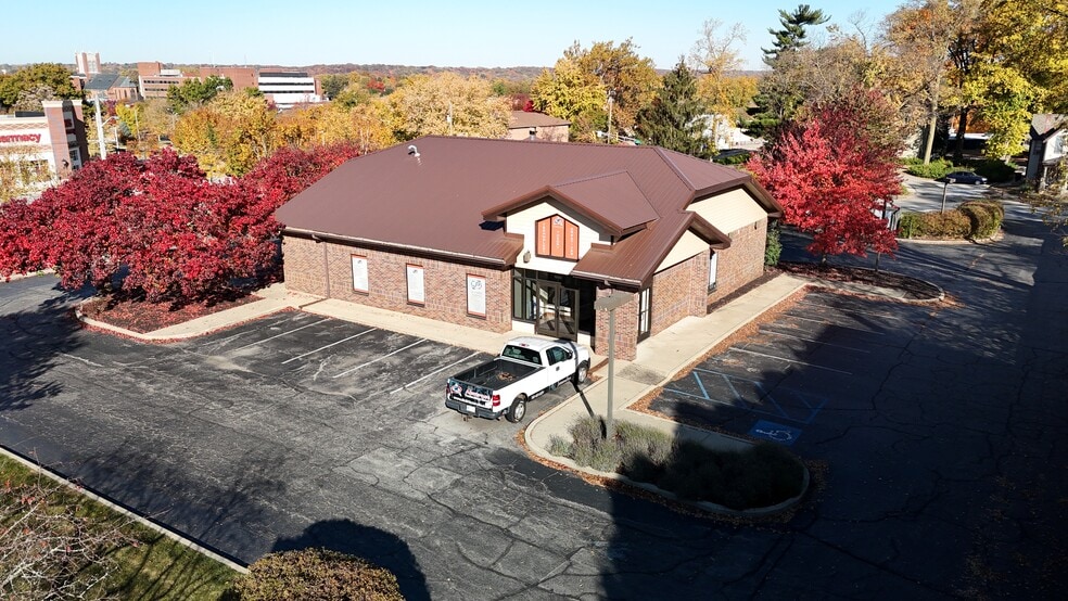 More Photos Of 1800 Union St, Lafayette Office For Sale