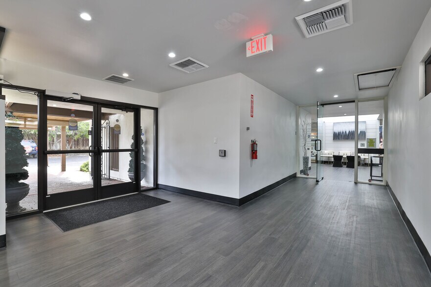 More Photos Of 2504 Samaritan Dr, San Jose Medical For Lease
