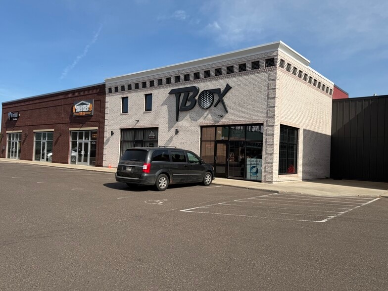 Primary Photo Of 326 S Main St, Rice Lake Storefront Retail Office For Lease