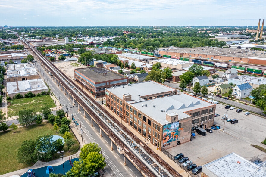 More Photos Of 4348 W Lake St, Chicago Warehouse For Lease