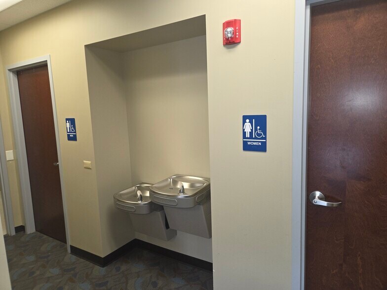 More Photos Of 117 Grand St, Goshen Office For Lease