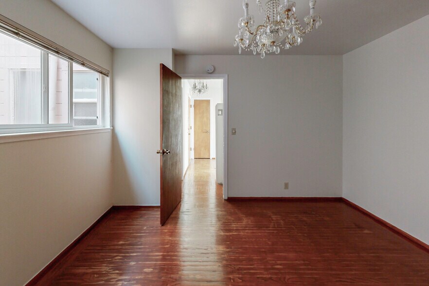 More Photos Of 1311 48th Ave, San Francisco Apartments For Sale