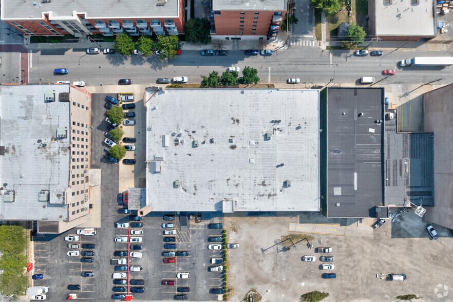 More Photos Of 3520 S Morgan St, Chicago Loft Creative Space For Lease