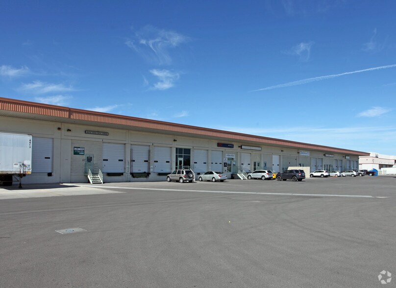 More Photos Of 2800 E Airport Dr, Tucson Airplane Hangar For Lease