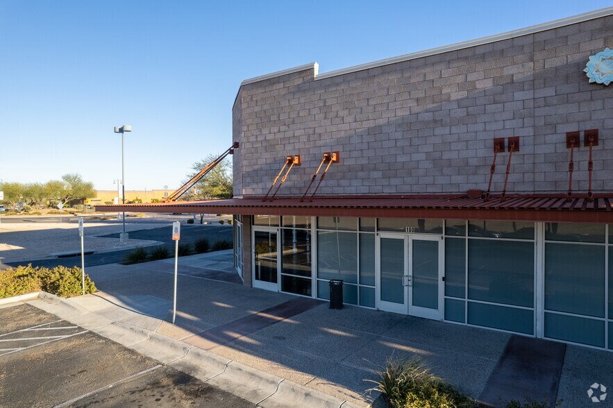 More Photos Of 1570 E Tucson Marketplace Blvd, Tucson General Retail For Sale