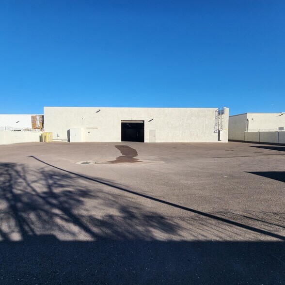 More Photos Of 1233 W Geneva Dr, Tempe Manufacturing For Lease