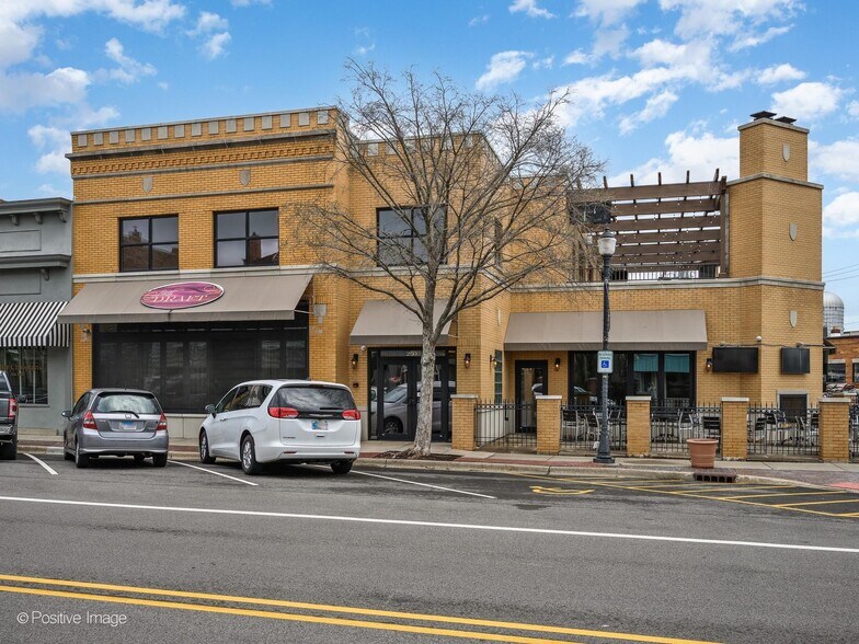 More Photos Of 250 Center St, Grayslake Storefront Retail Residential For Sale