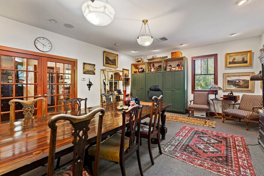 More Photos Of 19 Riberia St, Saint Augustine Office For Sale