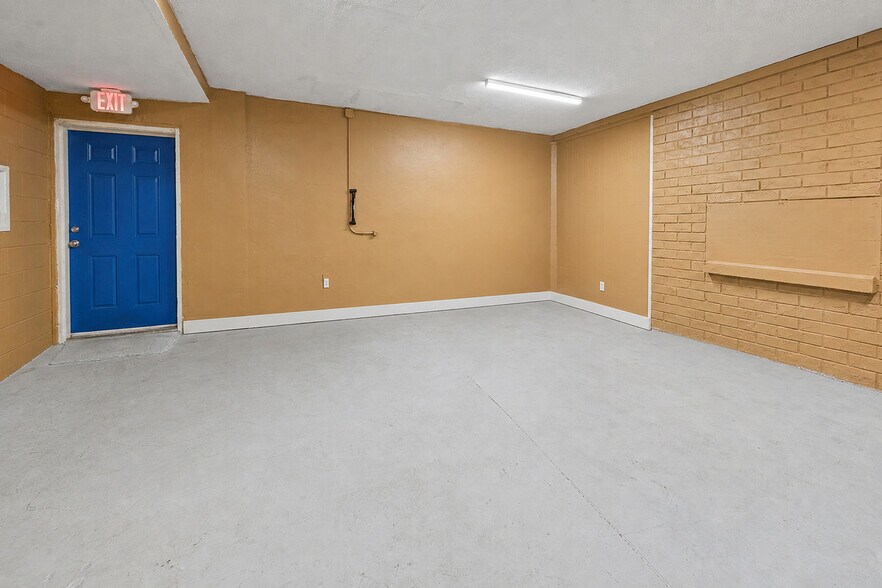 More Photos Of 1320 N Temple Ave, Starke Office For Sale