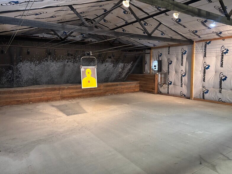 More Photos Of , Garden City General Retail For Sale