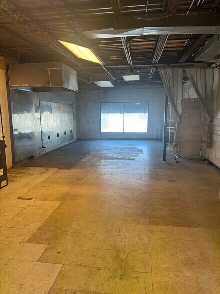 More Photos Of 5901 W Vliet St, Milwaukee Storefront Retail Residential For Lease