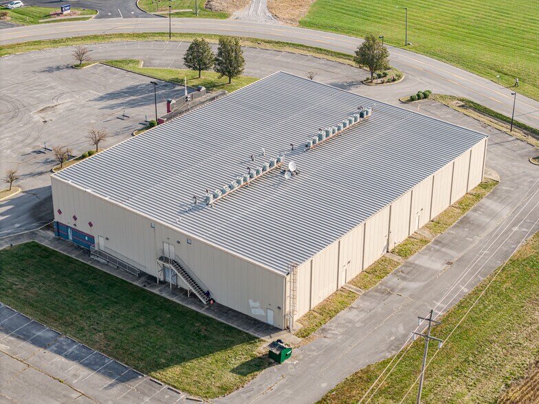 More Photos Of 250 Breighton Cir, Shelbyville Movie Theatre For Sale