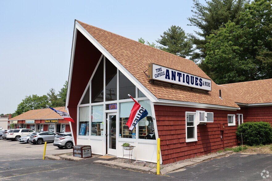 More Photos Of 21-23 Plaistow Rd, Plaistow Storefront Retail Office For Lease