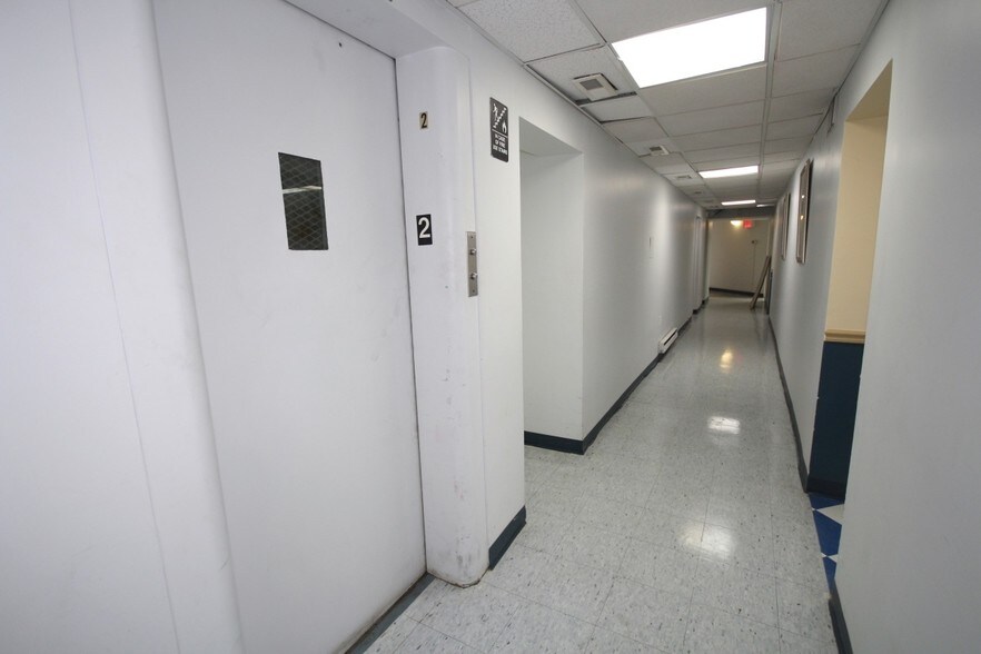 More Photos Of 690 Castleton Ave, Staten Island Apartments For Lease