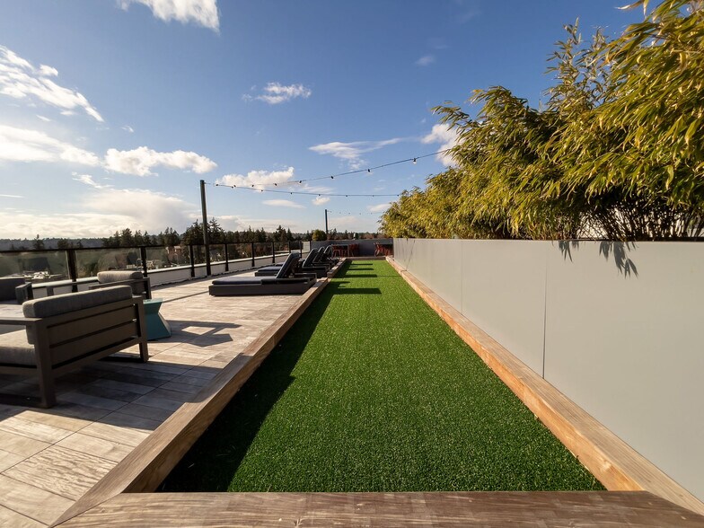 More Photos Of 11811-11821 NE 128th St, Kirkland Multifamily For Sale