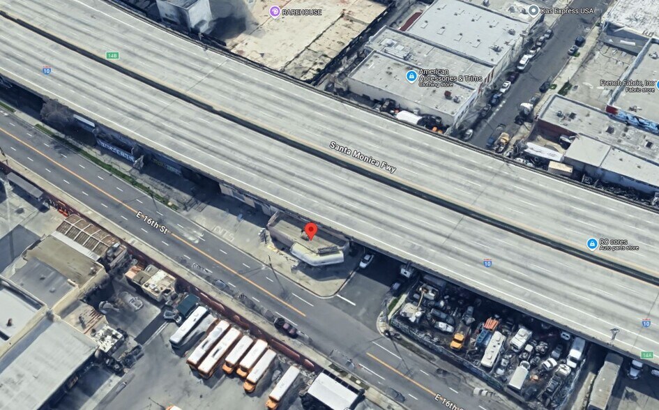 More Photos Of 590 E 16th St, Los Angeles Manufacturing For Lease