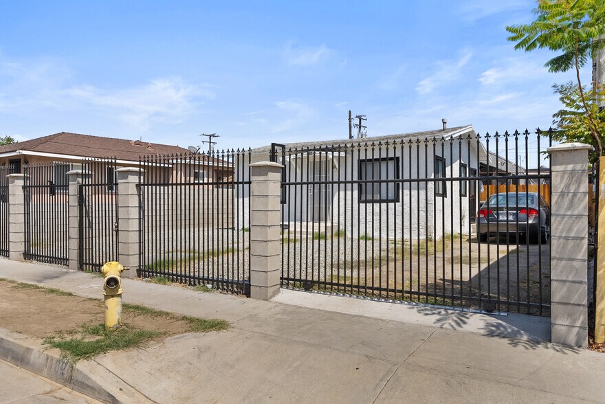 More Photos Of 4151 E Olympic Blvd, Los Angeles Auto Repair For Sale