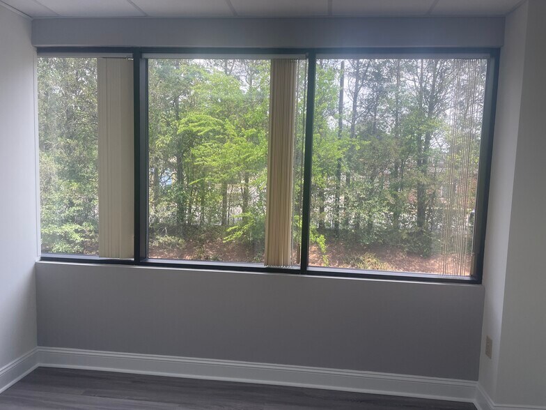 More Photos Of 101 Conner Dr, Chapel Hill Medical For Lease
