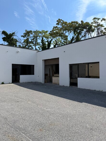 More Photos Of 1806 Virginia St, Annapolis Warehouse For Lease