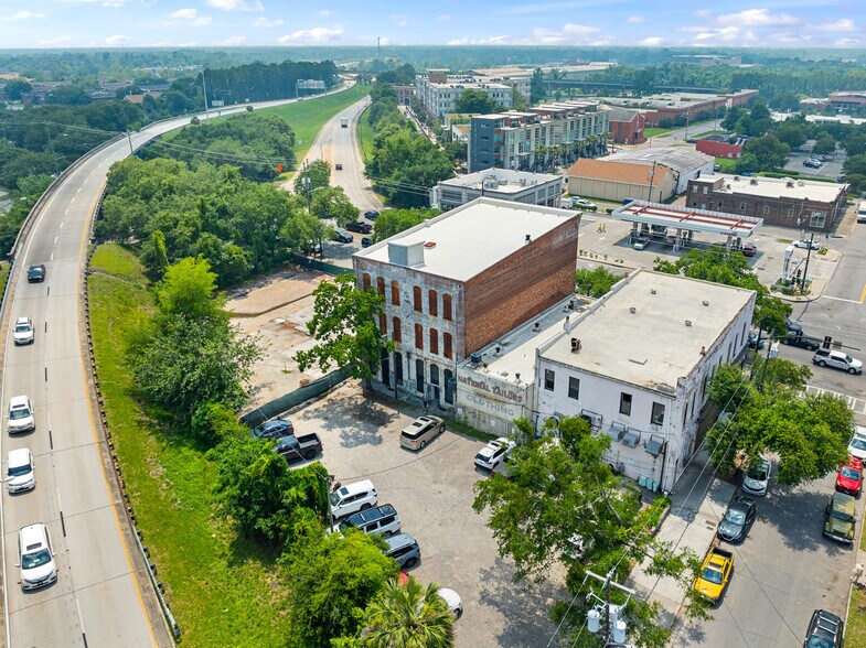 More Photos Of 408-410 Martin Luther King Jr Blvd, Savannah Storefront Retail Residential For Sale