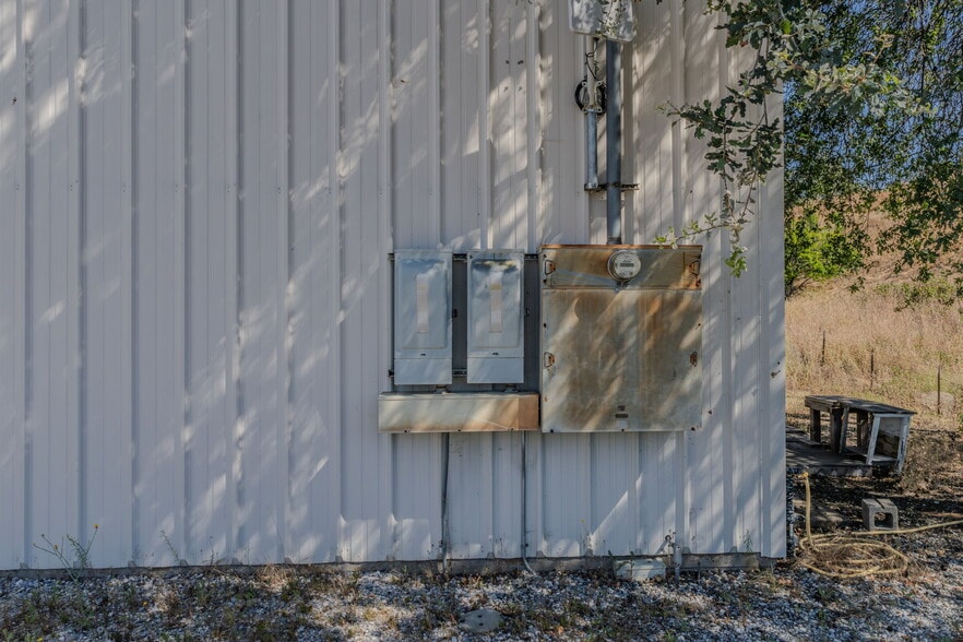 More Photos Of 11020 N State Highway 49, Martell Freestanding For Sale