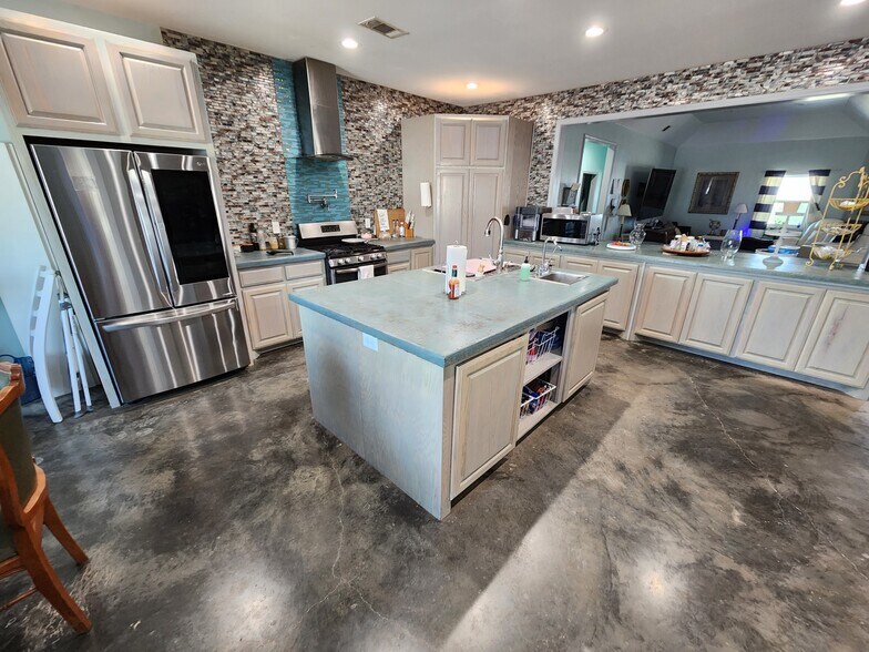 More Photos Of 24501 S County Road 1210, Midland Land For Sale